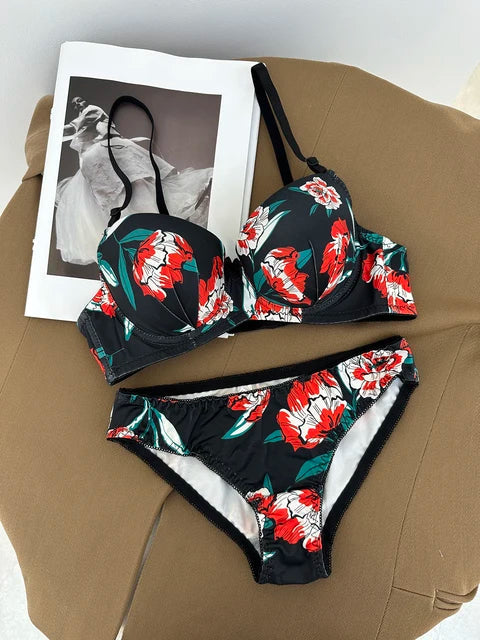 Cheek Floral Print Padded Bra and Panty Set