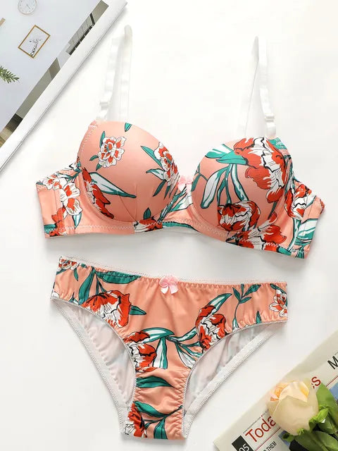 Cheek Floral Print Padded Bra and Panty Set